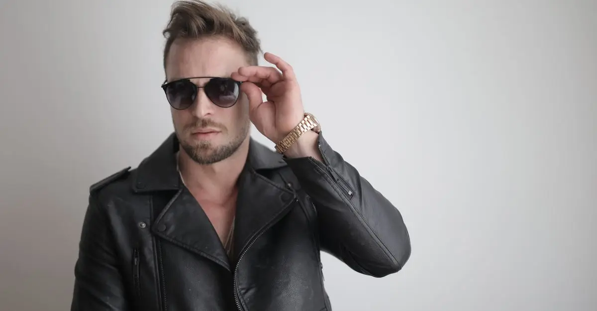 Les accessoires indispensables pour un look masculin réussi