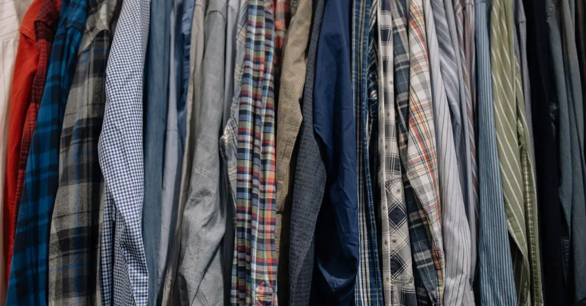 Les essentiels de la garde-robe masculine : 10 pièces à maîtriser