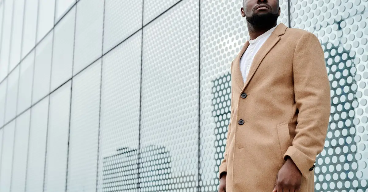 Comment choisir le bon trench pour un look chic et moderne