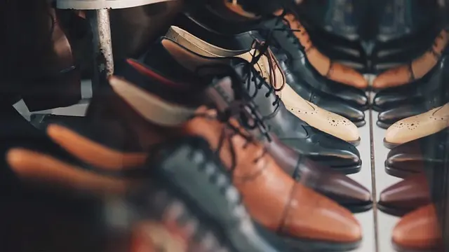 Comment choisir les chaussures idéales pour un look masculin réussi