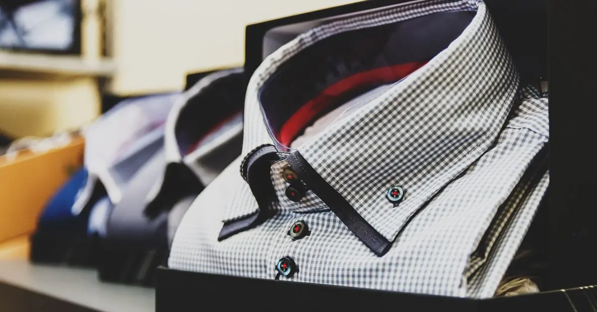 Comment choisir le polo idéal pour un look masculin élégant