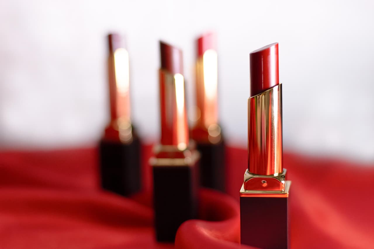 Comment choisir les bonnes couleurs pour un look masculin réussi